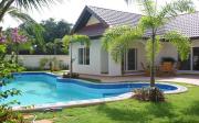House for rent East Pattaya 4 bedrooms 4 bathrooms 532 sqm land 1 storey 80,000 Baht per month